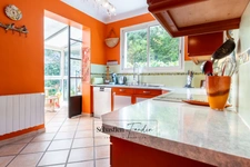 House for sale 8 rooms VITROLLES (13) - swimming pool - panoramic view - very quiet - beautiful light - large volumes