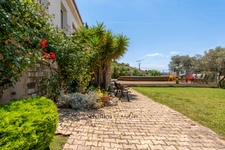 House for sale 8 rooms VITROLLES (13) - swimming pool - panoramic view - very quiet - beautiful light - large volumes