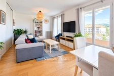 Appartement à vendre 3 pièces LA SEYNE SUR MER (83) - 74,5 m² - 2 balcons - 500 m de la plage Mar Vivo - dernier étage - stationnement privatif - climatisation réversible