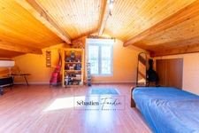 House for sale, 8 rooms, Aubagne (13) - 168 m² - 2 apartments - 65 m² basement garages - cellar - 2 outdoor garages - space for a swimming pool 