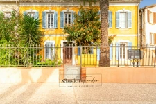 Appartement à vendre 1 pièces LA SEYNE SUR MER (83) - Proche centre et commerces - Rénové - 1er et dernier étage