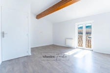 Appartement à vendre 3 pièces SOLLIES TOUCAS (83) - T3 de 56 m² - Duplex - Dernier étage - Proche commerces - Stationnement facile