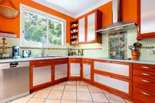 House for sale 8 rooms VITROLLES (13) - swimming pool - panoramic view - very quiet - beautiful light - large volumes