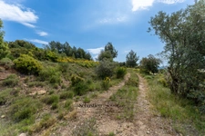 Agricultural land for sale (83) - Panoramic view - Easy access - Fed by the Canal de Provence