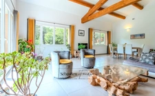 Domaine à vendre à Rousset à 15 minutes d'Aix-en-Provence - 8 000 m² - plusieurs logements - 262 m² habitables - calme absolu - amoureux de la nature