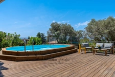 House for sale 8 rooms VITROLLES (13) - swimming pool - panoramic view - very quiet - beautiful light - large volumes