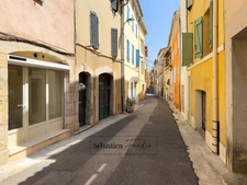 Appartement à vendre 2 pièces LE BEAUSSET (83) - RDC - rénové - paking et commerces à proximité