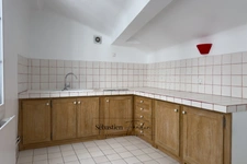 Appartement à vendre 3 pièces AIX EN PROVENCE (13) de 67 m² - Immeuble classé du XVIII - Calme - Rénové - Vendu avec garage au Parking Signoret