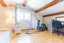 House for sale in SIGNES (83) - Plot of over one hectare - Swimming pool - Numerous annexes and outbuildings - Absolute calm - Sunny 