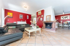 House for sale 8 rooms VITROLLES (13) - swimming pool - panoramic view - very quiet - beautiful light - large volumes
