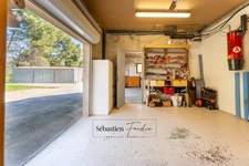 House for sale, 8 rooms, Aubagne (13) - 168 m² - 2 apartments - 65 m² basement garages - cellar - 2 outdoor garages - space for a swimming pool 