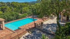Maison à vendre 8 pièces LA CADIERE D'AZUR (83) - 2 logements - grande piscine - vue panoramique - grande parcelle - calme - nombreuses annexes