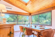House for sale in SIGNES (83) - Plot of over one hectare - Swimming pool - Numerous annexes and outbuildings - Absolute calm - Sunny 