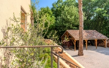 Domaine à vendre à Rousset à 15 minutes d'Aix-en-Provence - 8 000 m² - plusieurs logements - 262 m² habitables - calme absolu - amoureux de la nature