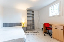 House for sale 8 rooms VITROLLES (13) - swimming pool - panoramic view - very quiet - beautiful light - large volumes