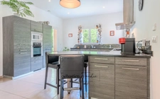 Estate for sale in Rousset, 15 minutes from Aix-en-Provence - 1 ha - 3 dwellings - more than 315 m² of living space - absolute calm - nature lovers