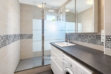 Appartement à vendre 3 pièces LA SEYNE SUR MER (83) - 74,5 m² - 2 balcons - 500 m de la plage Mar Vivo - dernier étage - stationnement privatif - climatisation réversible