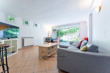 House for sale 8 rooms VITROLLES (13) - swimming pool - panoramic view - very quiet - beautiful light - large volumes