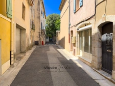 Appartement à vendre 2 pièces LE BEAUSSET (83) - RDC - rénové - paking et commerces à proximité