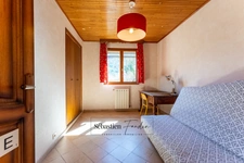 House for sale, 8 rooms, Aubagne (13) - 168 m² - 2 apartments - 65 m² basement garages - cellar - 2 outdoor garages - space for a swimming pool 