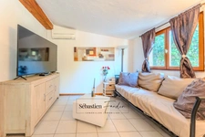 House for sale in SIGNES (83) - Plot of over one hectare - Swimming pool - Numerous annexes and outbuildings - Absolute calm - Sunny 