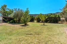 House for sale in SIGNES (83) - Plot of over one hectare - Swimming pool - Numerous annexes and outbuildings - Absolute calm - Sunny 