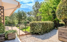 Estate for sale in Rousset, 15 minutes from Aix-en-Provence - 1 ha - 3 dwellings - more than 315 m² of living space - absolute calm - nature lovers