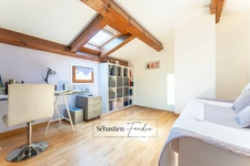 House for sale in SIGNES (83) - Plot of over one hectare - Swimming pool - Numerous annexes and outbuildings - Absolute calm - Sunny 