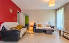 Domaine à vendre à Rousset à 15 minutes d'Aix-en-Provence - 8 000 m² - plusieurs logements - 262 m² habitables - calme absolu - amoureux de la nature