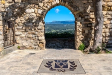 ? À CÉDER – Droit au bail au cœur du village du Castellet (83) -  Emplacement n°1 – Rue de l’Église – Piétonne & ultra-passante