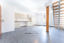 Appartement à vendre 3 pièces SOLLIES TOUCAS (83) - T3 de 56 m² - Duplex - Dernier étage - Proche commerces - Stationnement facile
