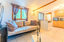 House for sale in SIGNES (83) - Plot of over one hectare - Swimming pool - Numerous annexes and outbuildings - Absolute calm - Sunny 
