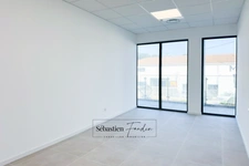 Bureau à louer LA SEYNE SUR MER (83) – 15 M² – FORTE VISIBILITÉ – BUREAUX NEUFS – PMR – STATIONNEMENTS
