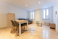 Appartement à louer 3 pièces LE BEAUSSET (83) - 47 m² - meublé - 2 chambres - double vitrage - calme