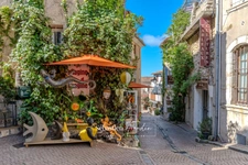 ? À CÉDER – Droit au bail au cœur du village du Castellet (83) -  Emplacement n°1 – Rue de l’Église – Piétonne & ultra-passante