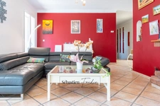 House for sale 8 rooms VITROLLES (13) - swimming pool - panoramic view - very quiet - beautiful light - large volumes