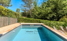 Estate for sale in Rousset, 15 minutes from Aix-en-Provence - 1 ha - 3 dwellings - more than 315 m² of living space - absolute calm - nature lovers