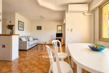 Appartement à vendre 1 pièce Six-Fours-les-Plages (83) - terrasse 11 m² exposée sud - coin nuit - domaine de La Coudoulière - piscine - tennis - proche mer - stationnement facile