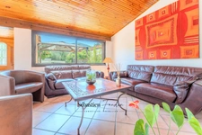 House for sale in SIGNES (83) - Plot of over one hectare - Swimming pool - Numerous annexes and outbuildings - Absolute calm - Sunny 