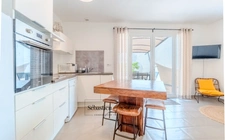 Domaine à vendre à Rousset à 15 minutes d'Aix-en-Provence - 8 000 m² - plusieurs logements - 262 m² habitables - calme absolu - amoureux de la nature