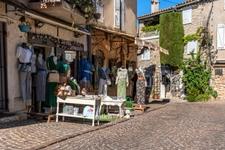 ? À CÉDER – Droit au bail au cœur du village du Castellet (83) -  Emplacement n°1 – Rue de l’Église – Piétonne & ultra-passante