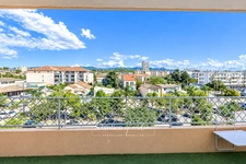 Appartement à vendre 3 pièces LA SEYNE SUR MER (83) - 74,5 m² - 2 balcons - 500 m de la plage Mar Vivo - dernier étage - stationnement privatif - climatisation réversible