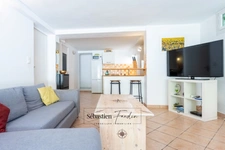 House for sale 8 rooms VITROLLES (13) - swimming pool - panoramic view - very quiet - beautiful light - large volumes