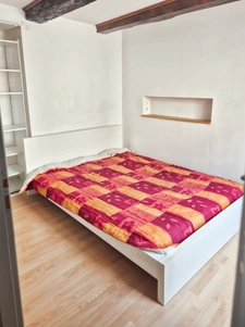 T2 cosy de 43 m² à Montpezat-de-Quercy – Village paisible, opportunité rare