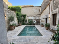 ANCIEN CHÂTEAU DE NÉVIAN (Ve – XVIIIe siècle)