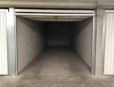 Grand box fermé en enfilade de 24,8 m² – Quartier Palais de Justice – Marseille 6ᵉ