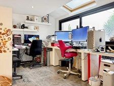 LOFT, MIXED & CREATIVE PROFESSIONAL SPACE — PHOTO STUDIO OR WORKSHOP, INDEPENDENT PROFESSIONAL SPACE, PATIO, SPECTACULAR VOLUMES WITH INTEGRATED LIVING AREA