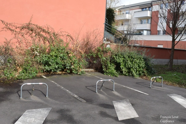  à vendre Choisy le Roi 94600 - Place de parking en extérieur- Résidence aquaverde - Rue du Lieutenant Colonel Curie