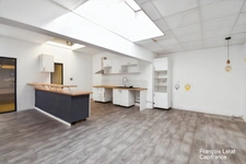 Local/bureau à louer COLOMBES (92)- Bâtiment industriel R+ 1 de 780 m2 et un terrain de 1 300 m2 - Loyer mensuel HT 10 000 €
