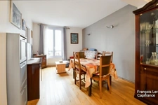 2-room apartment for sale with cellar, Paris 17th arrondissement (75) - rue Guy Môquet - 34 m² (Carrez Law) - €330,000 including agency fees